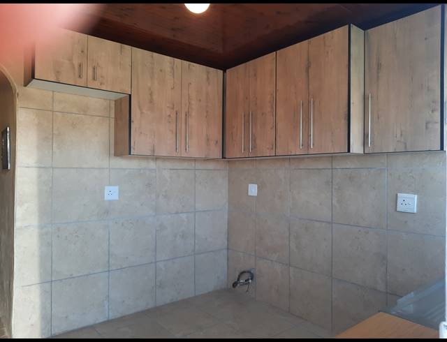 2 BEDROOM SEMI DETACHED TO LET IN CANESIDE